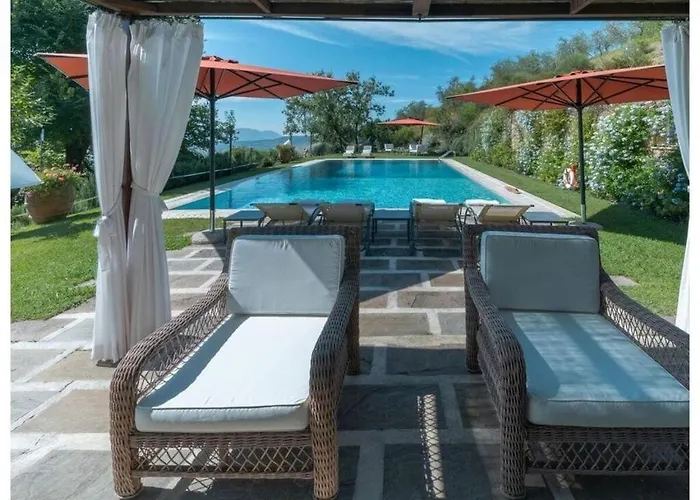 Marlia 10 Вилла