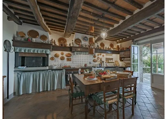 Marlia 10 * Лукка